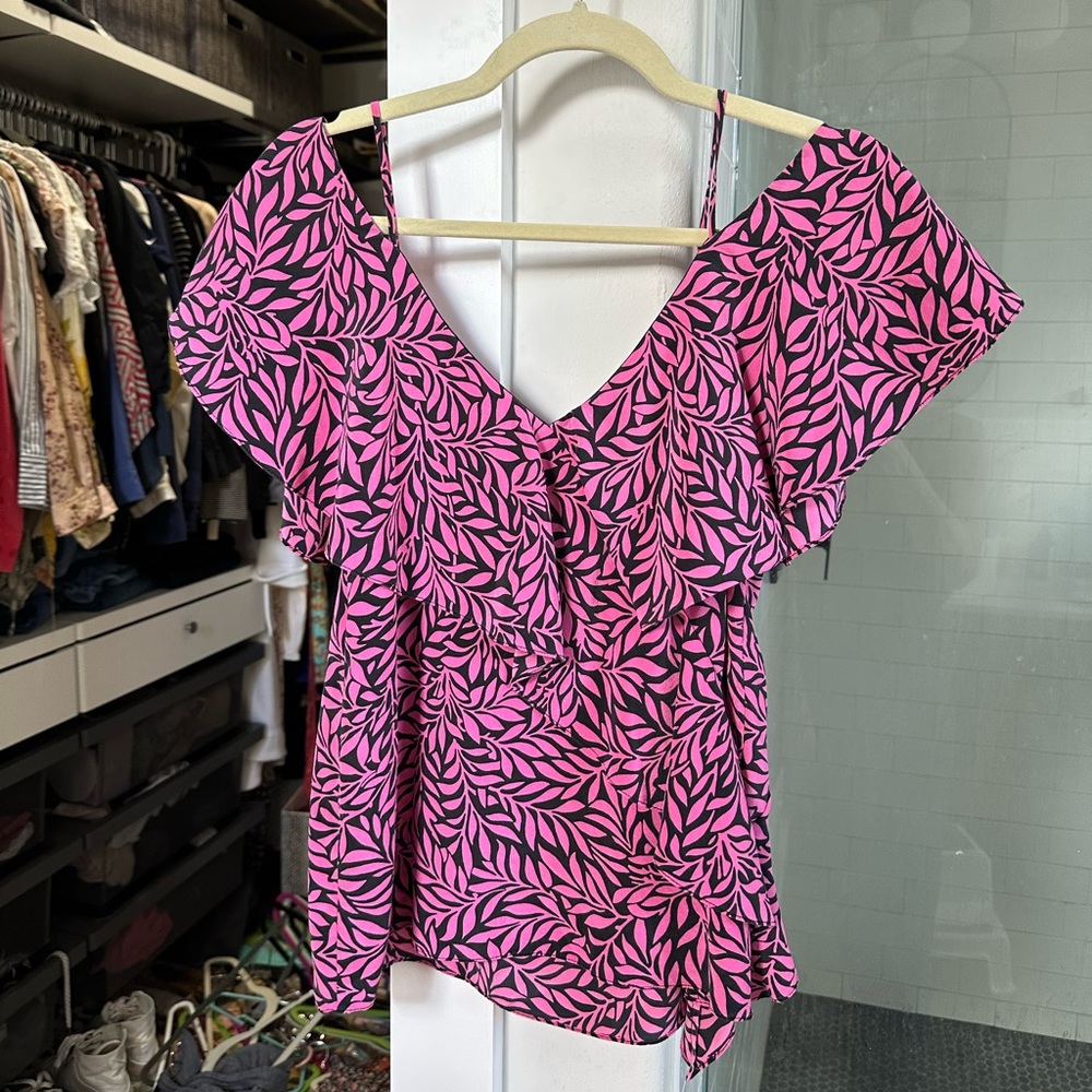 DVF silk cold shoulder ruffle blouse laurel black